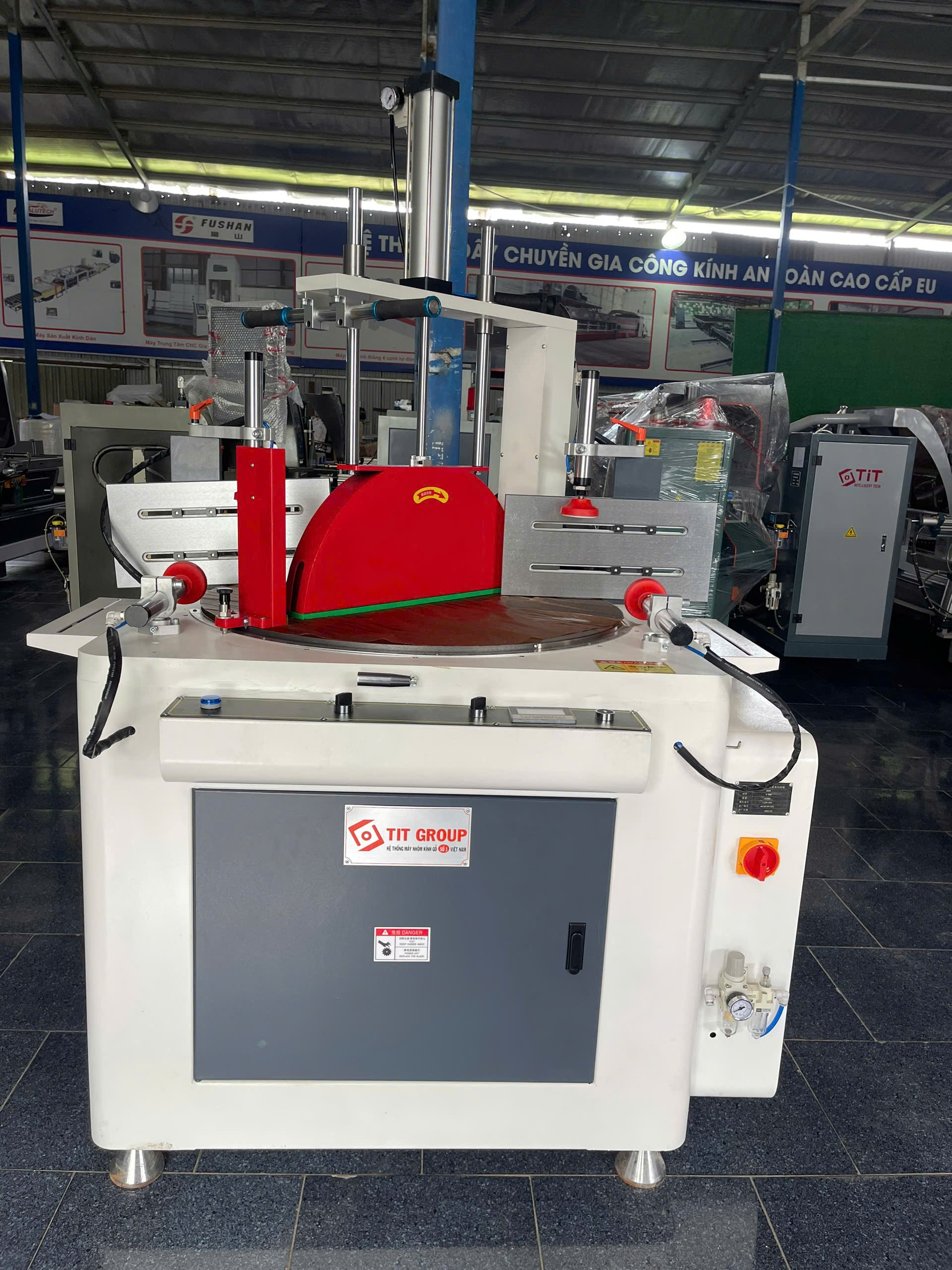 máy cắt chân vòm